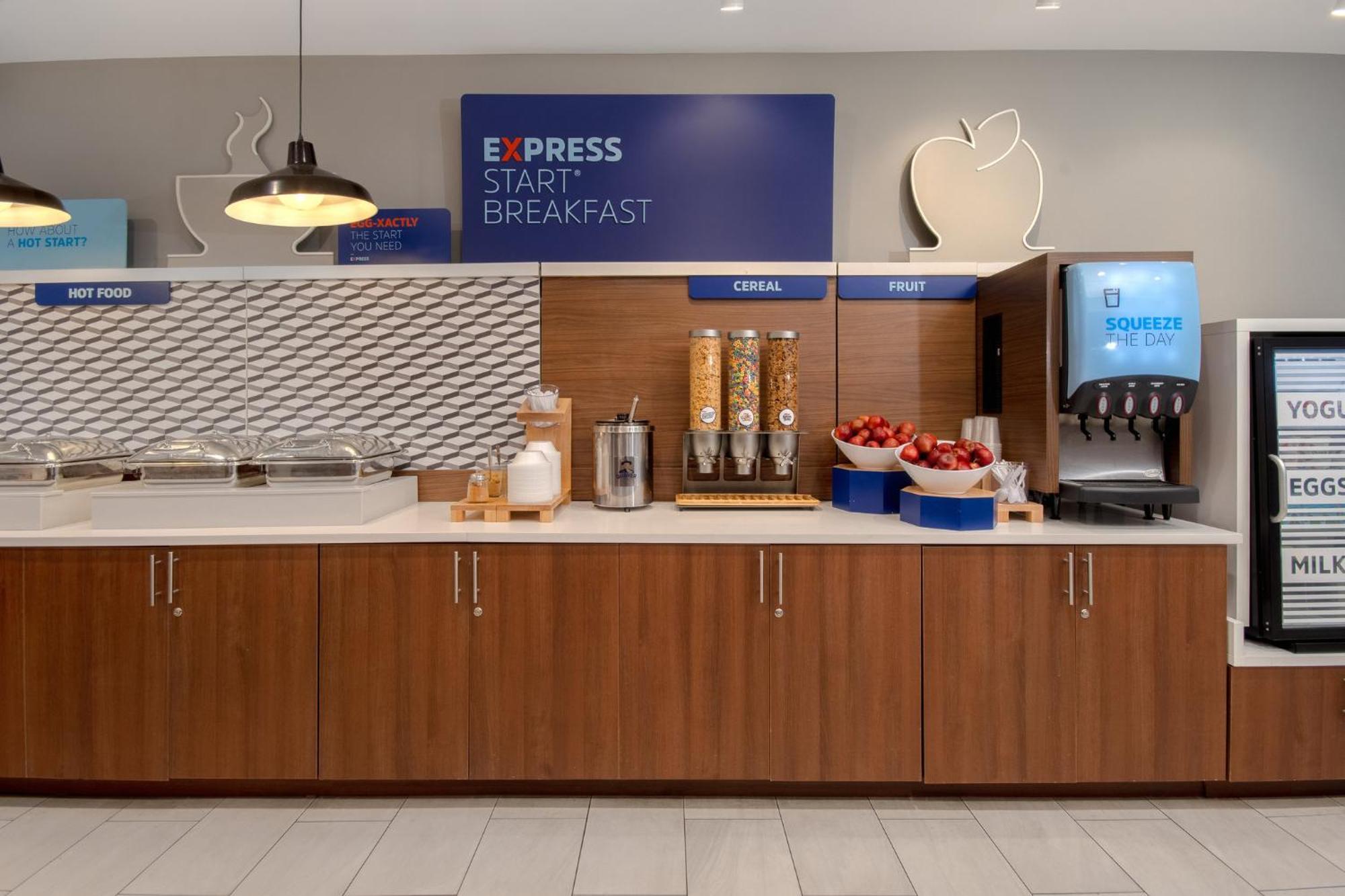 Holiday Inn Express & Suites Oscoda By Ihg Eksteriør bilde