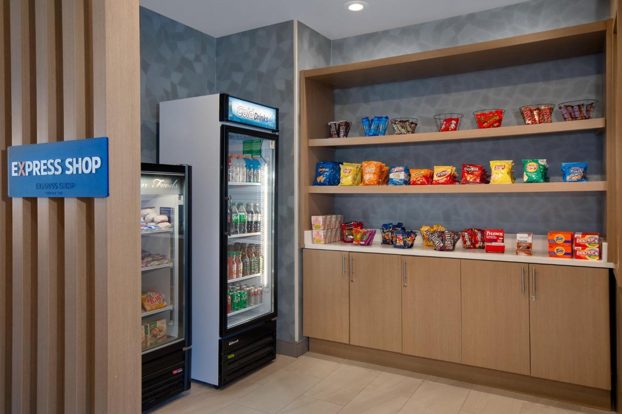 Holiday Inn Express & Suites Oscoda By Ihg Eksteriør bilde