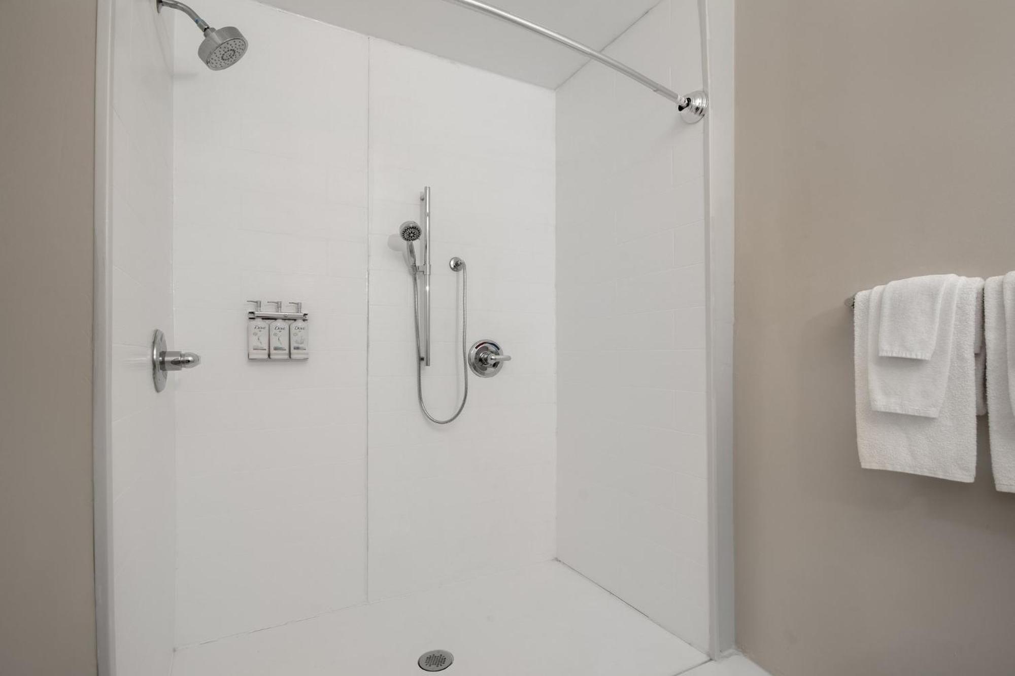 Holiday Inn Express & Suites Oscoda By Ihg Eksteriør bilde