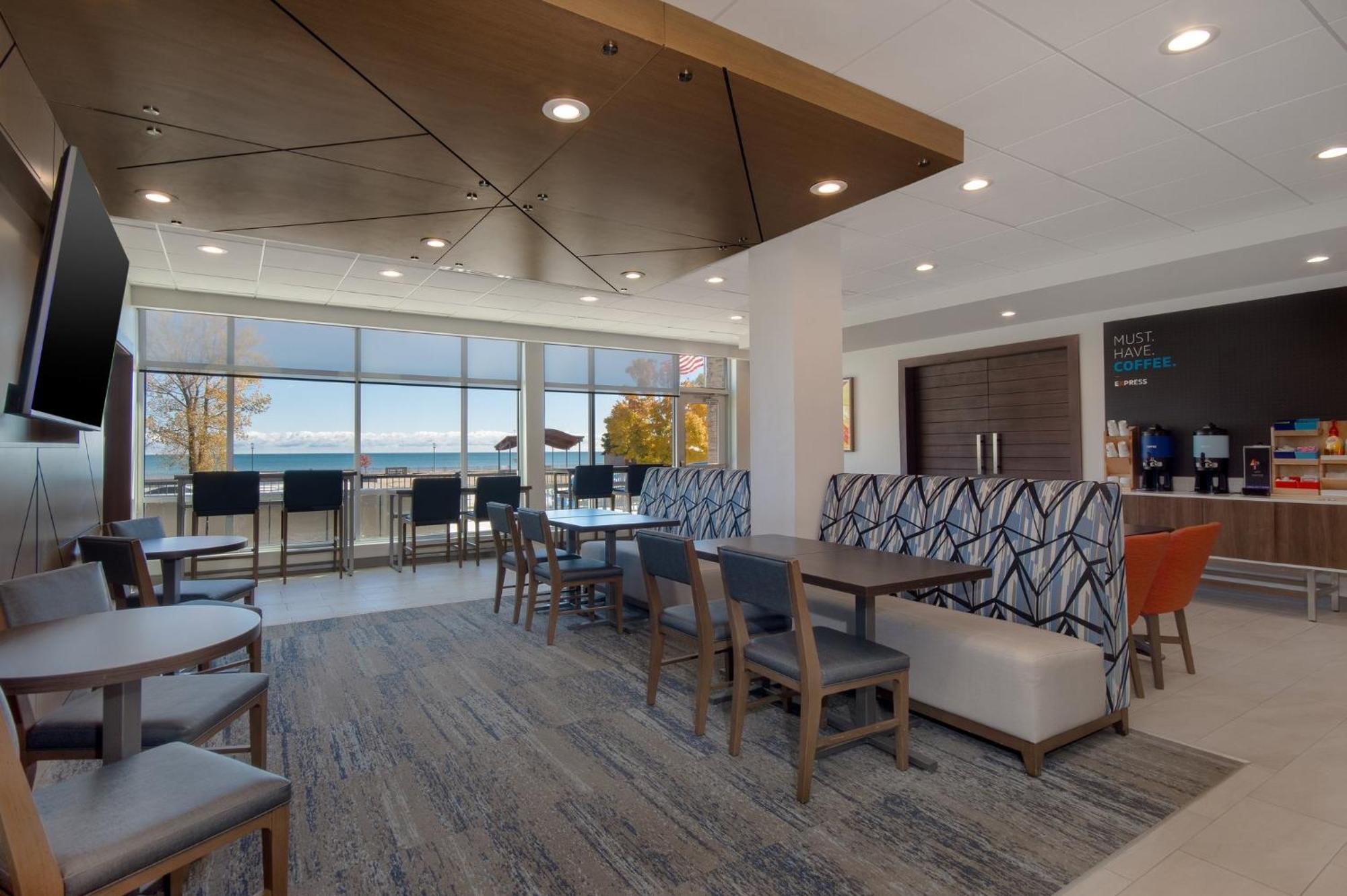 Holiday Inn Express & Suites Oscoda By Ihg Eksteriør bilde