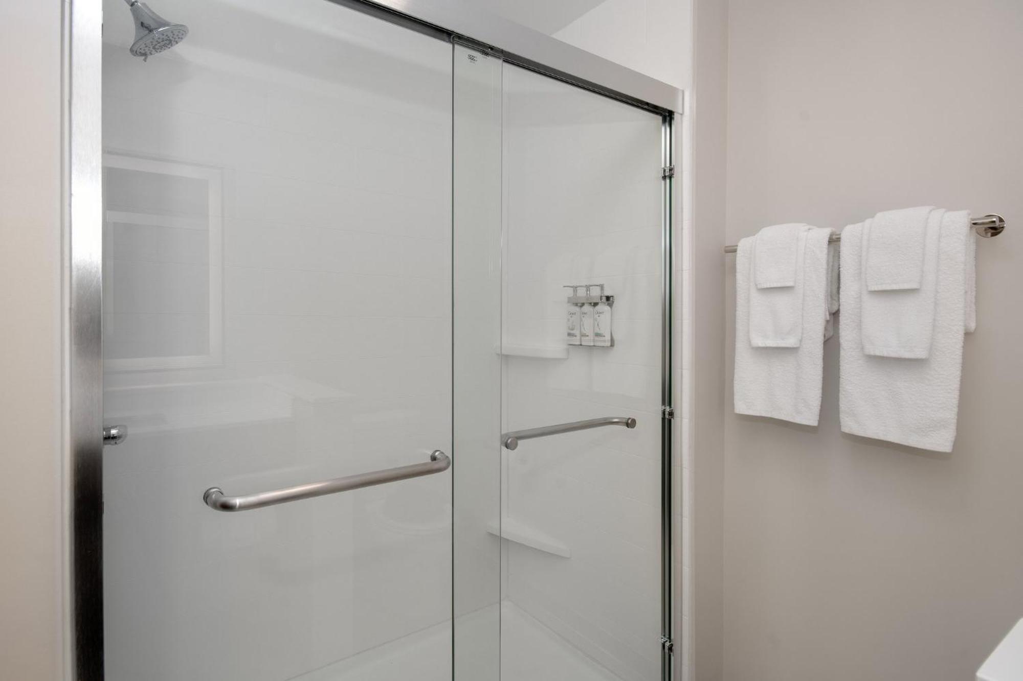 Holiday Inn Express & Suites Oscoda By Ihg Eksteriør bilde